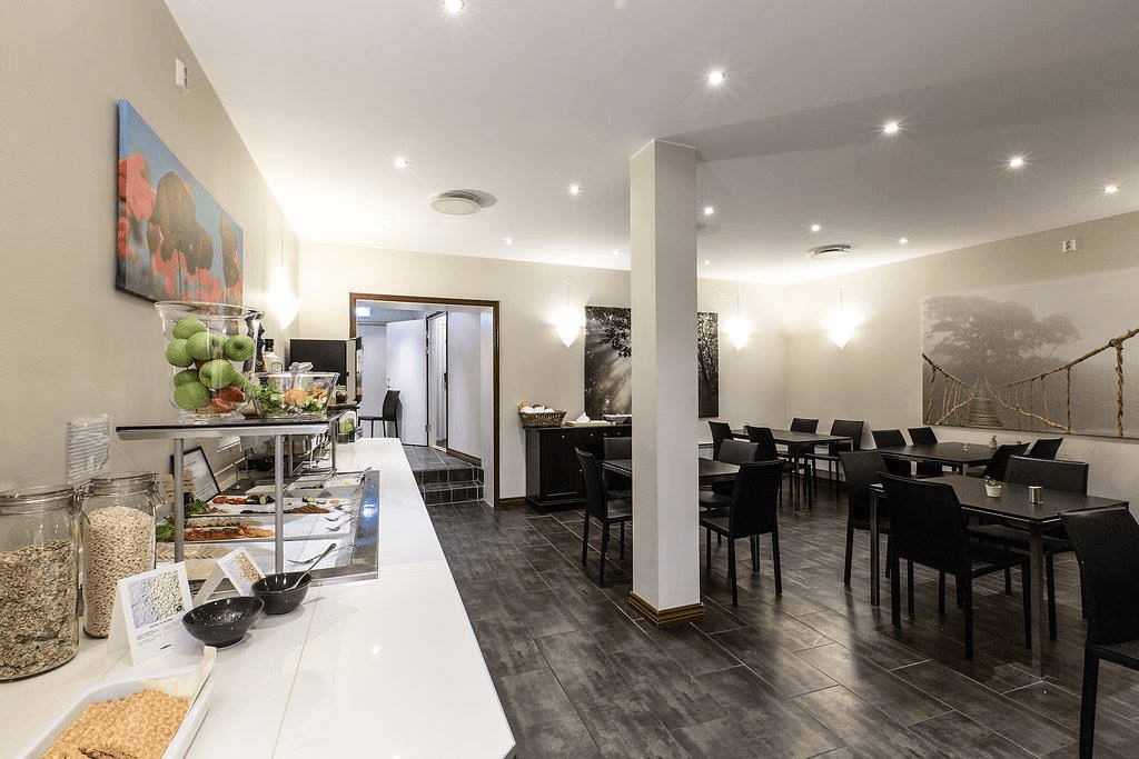 Chesterfield Hotel — 2
