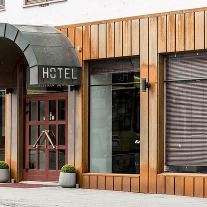 Chesterfield Hotel — 3