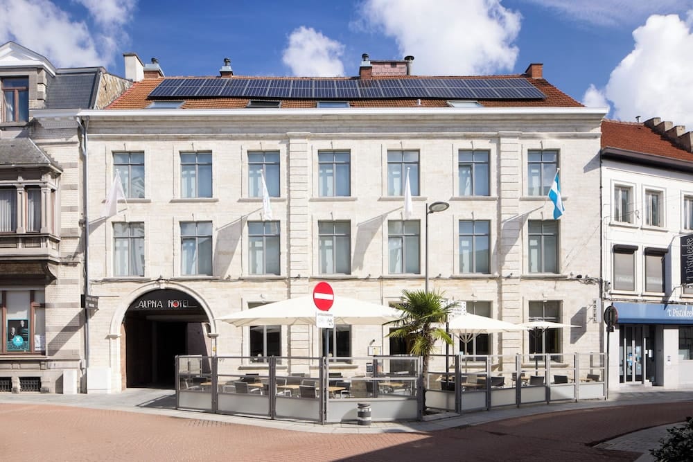 Alpha Hotel — 5