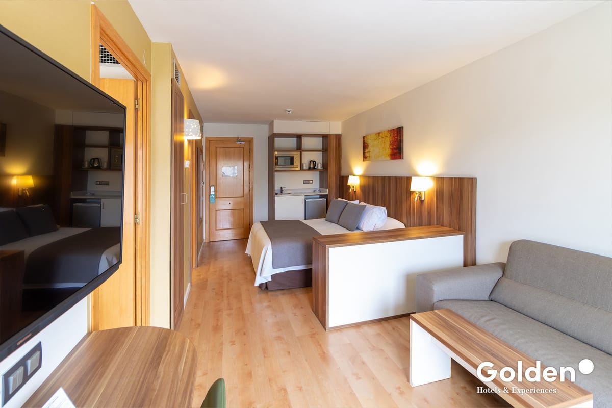 Golden Avenida Family Suites — 1