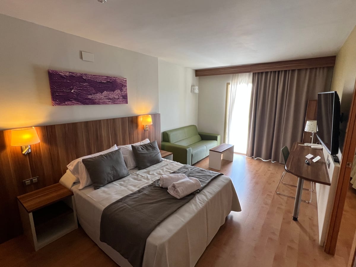 Golden Avenida Family Suites — 4