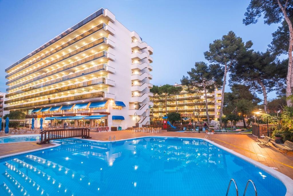 Hotel Marinada — 1