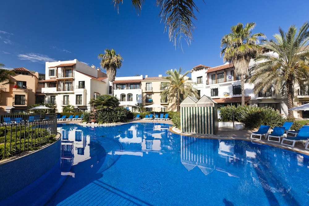 PortAventura Resort - Includes unlimited access to PortAventura Park & 1 access to Ferrari Land — 3