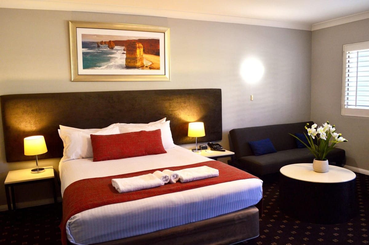 Ramada Hotel & Suites by Wyndham Sydney Cabramatta — 2