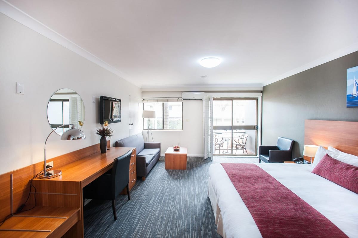 Ramada Hotel & Suites by Wyndham Sydney Cabramatta — 3