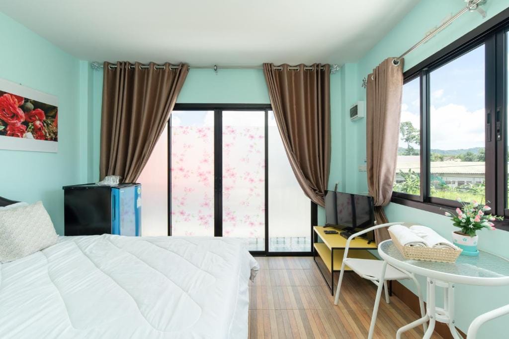 Brown Home Sattahip @ 19 — 1