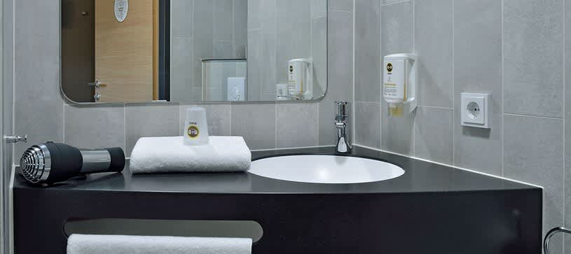 B&B HOTEL Frankfurt-Messe — 5