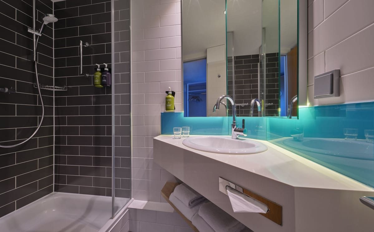 Holiday Inn Express Frankfurt - Messe by IHG — 1