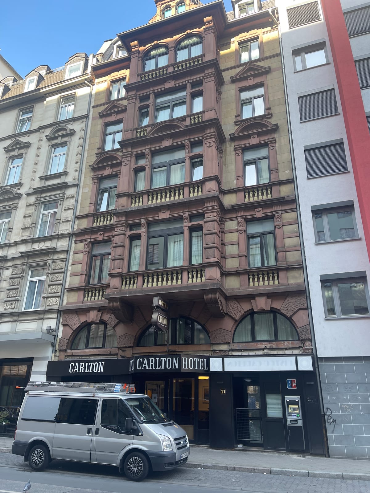 Hotel Carlton — 4