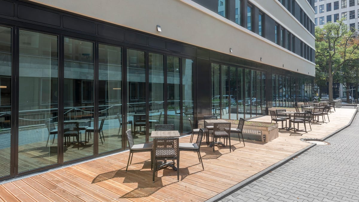 Premier Inn Frankfurt Westend Hotel — 3