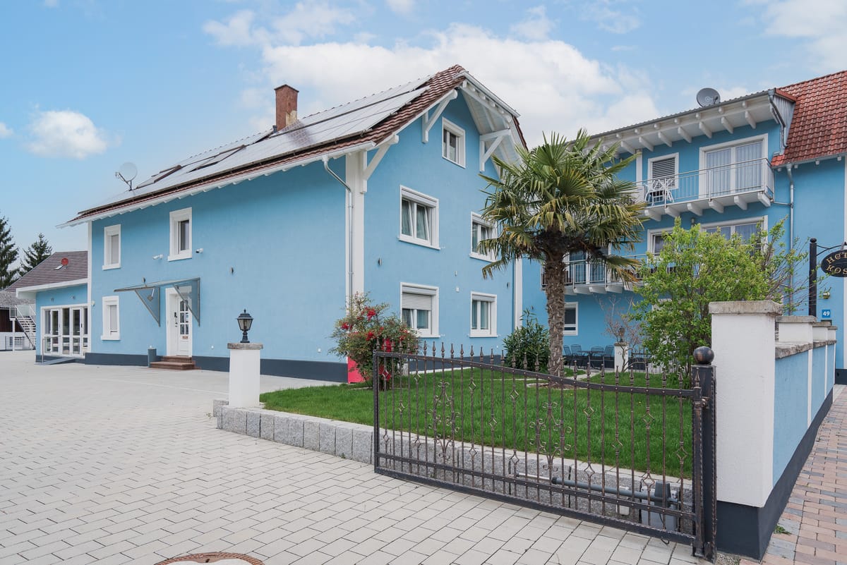 Eisberg Hotel Rust — 3