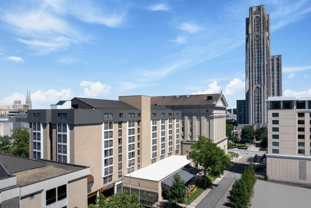 Courtyard by Marriott Pittsburgh University Center — 3