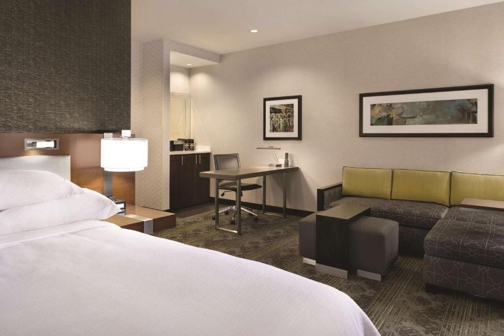 Embassy Suites Pittsburgh Downtown — 2