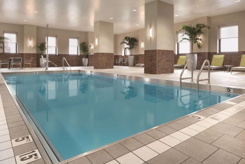 Embassy Suites Pittsburgh Downtown — 3