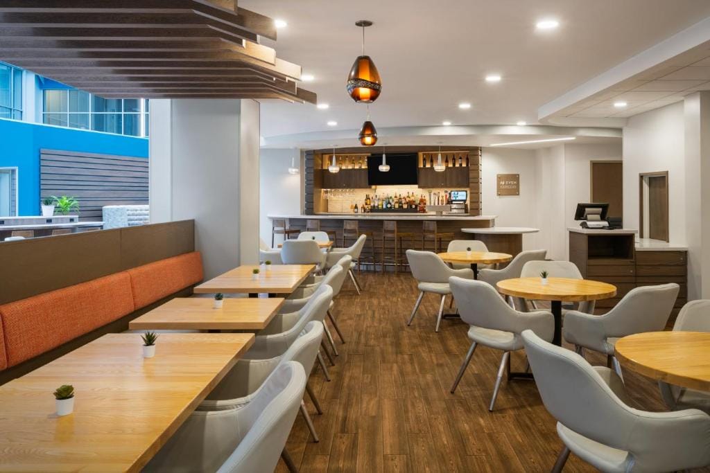 EVEN Hotel Pittsburgh Downtown by IHG — 4