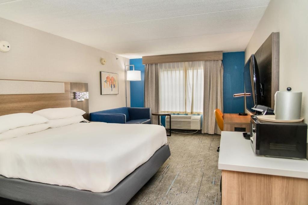 Holiday Inn Express Hotel & Suites Pittsburgh-South Side by IHG — 2