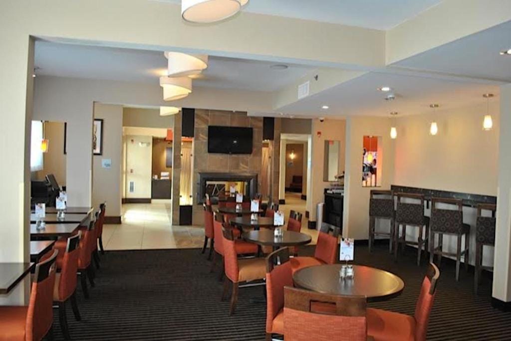 Holiday Inn Express Pittsburgh - Munhall by IHG — 5