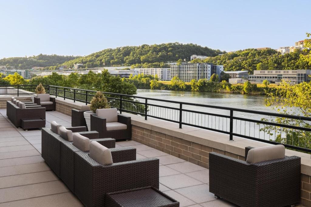 Hyatt House Pittsburgh-South Side — 3