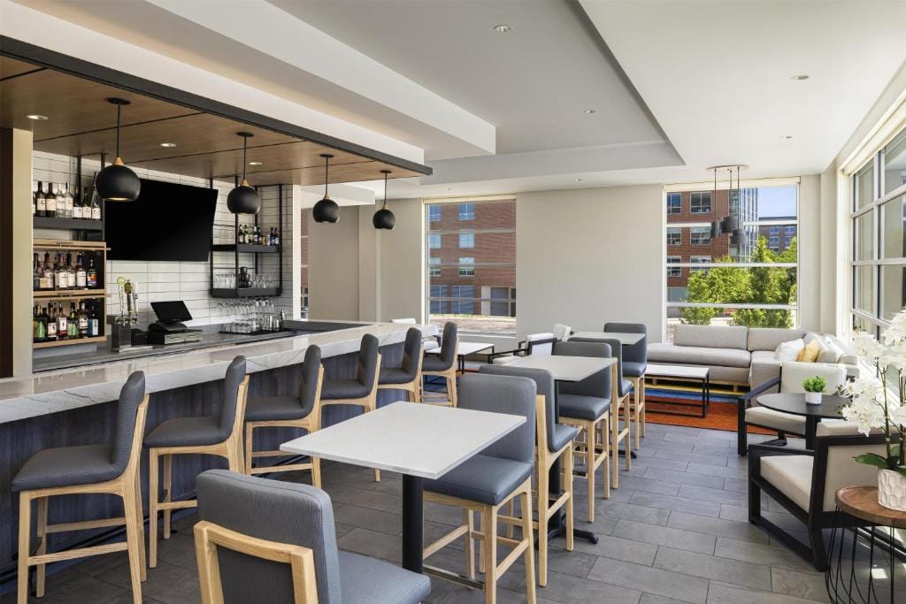 Hyatt House Pittsburgh-South Side — 4