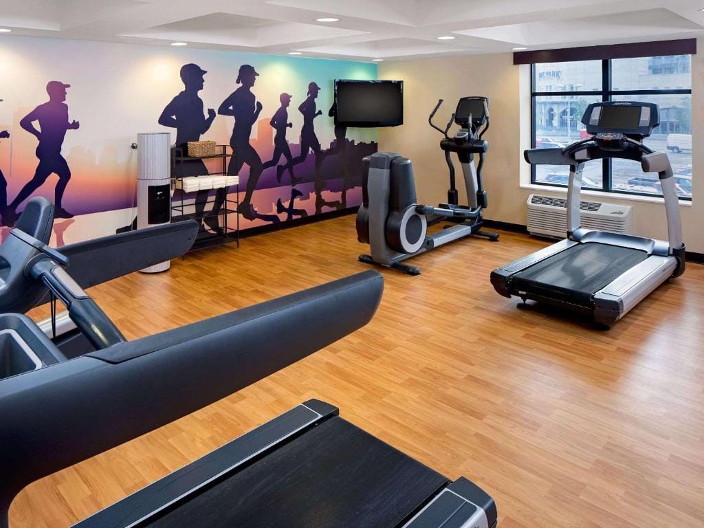 Hyatt Place Pittsburgh North Shore — 5