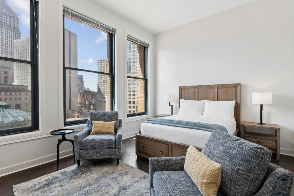 Placemakr Downtown Pittsburgh at The Pennsylvanian — 2