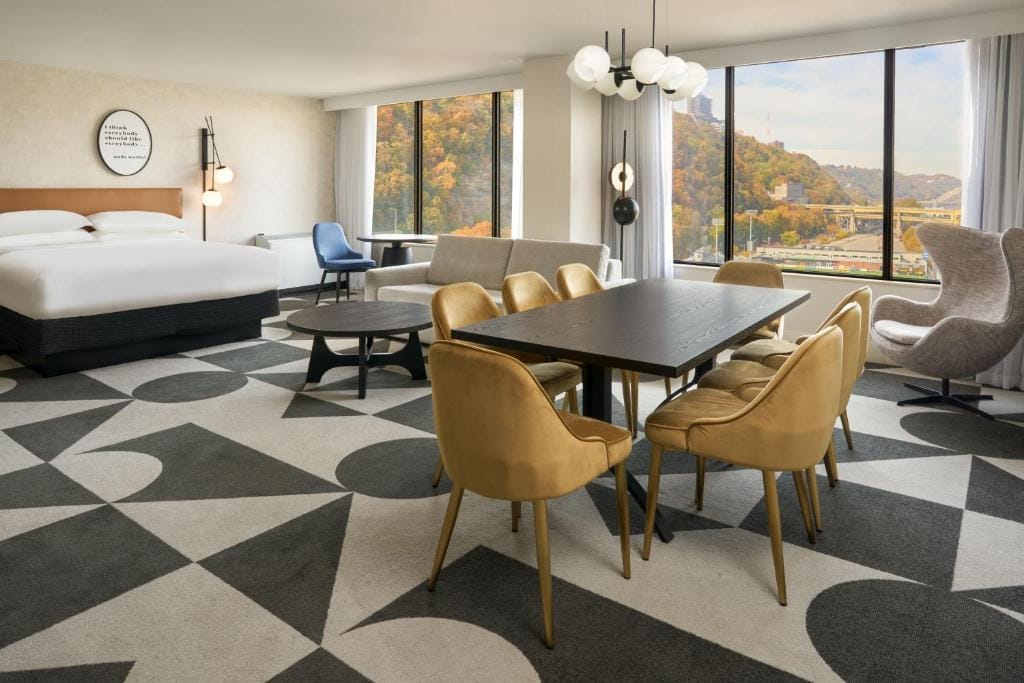 Sheraton Pittsburgh Hotel at Station Square — 2