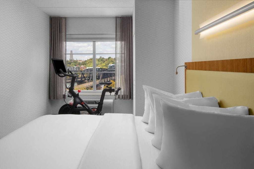 SpringHill Suites Pittsburgh Southside Works — 2