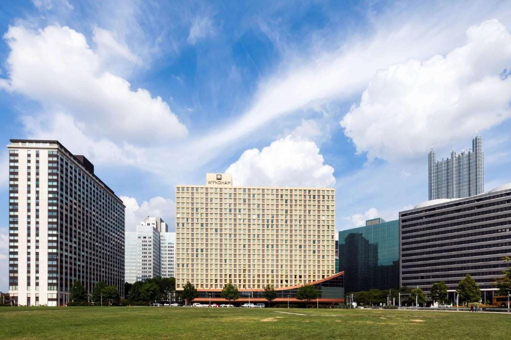 Wyndham Grand Pittsburgh — 1