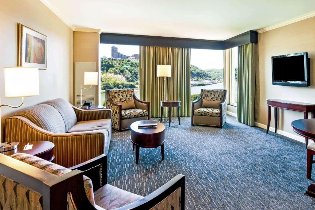 Wyndham Grand Pittsburgh — 4