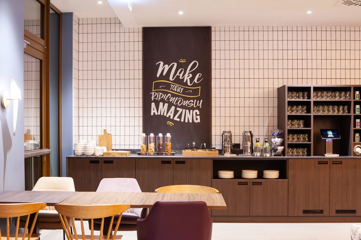 Hampton by Hilton Stuttgart Airport — 3