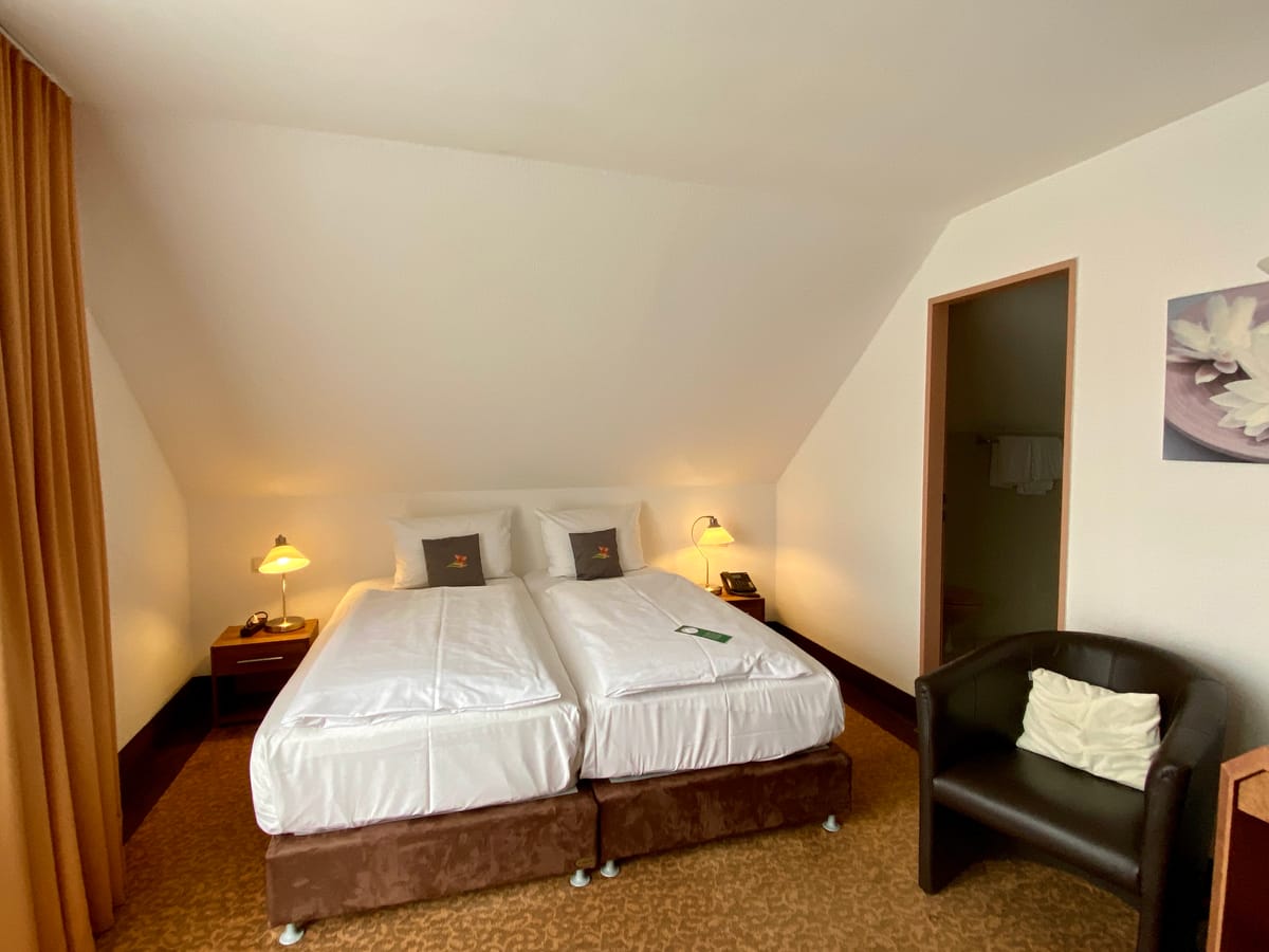 Hotel Flora Stuttgart-Möhringen — 5