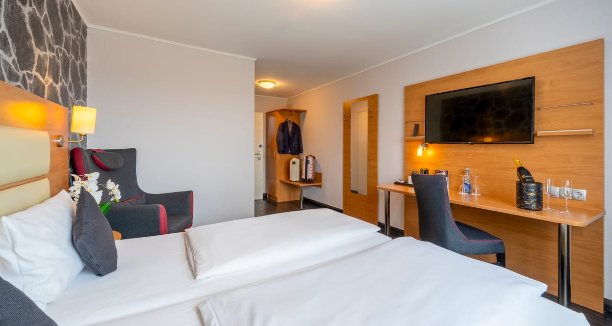 PLAZA INN Stuttgart Airport Messe — 2