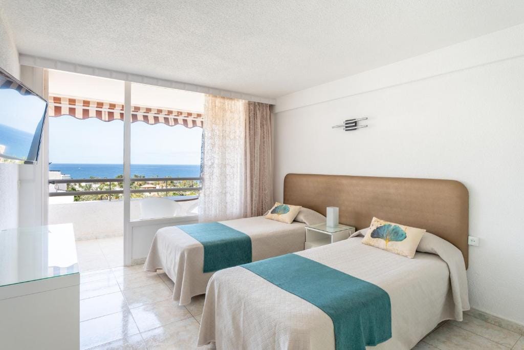 Apartamentos Borinquen — 2