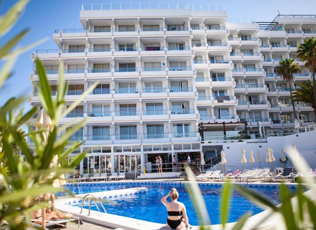 Coral Ocean View - Adults Only — 4