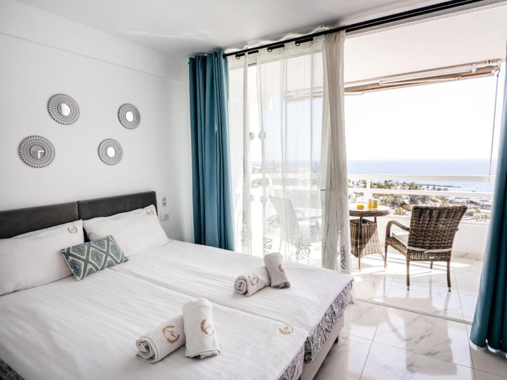 Sunny Oceanview studio apartment Ponderosa in Costa Adeje — 3