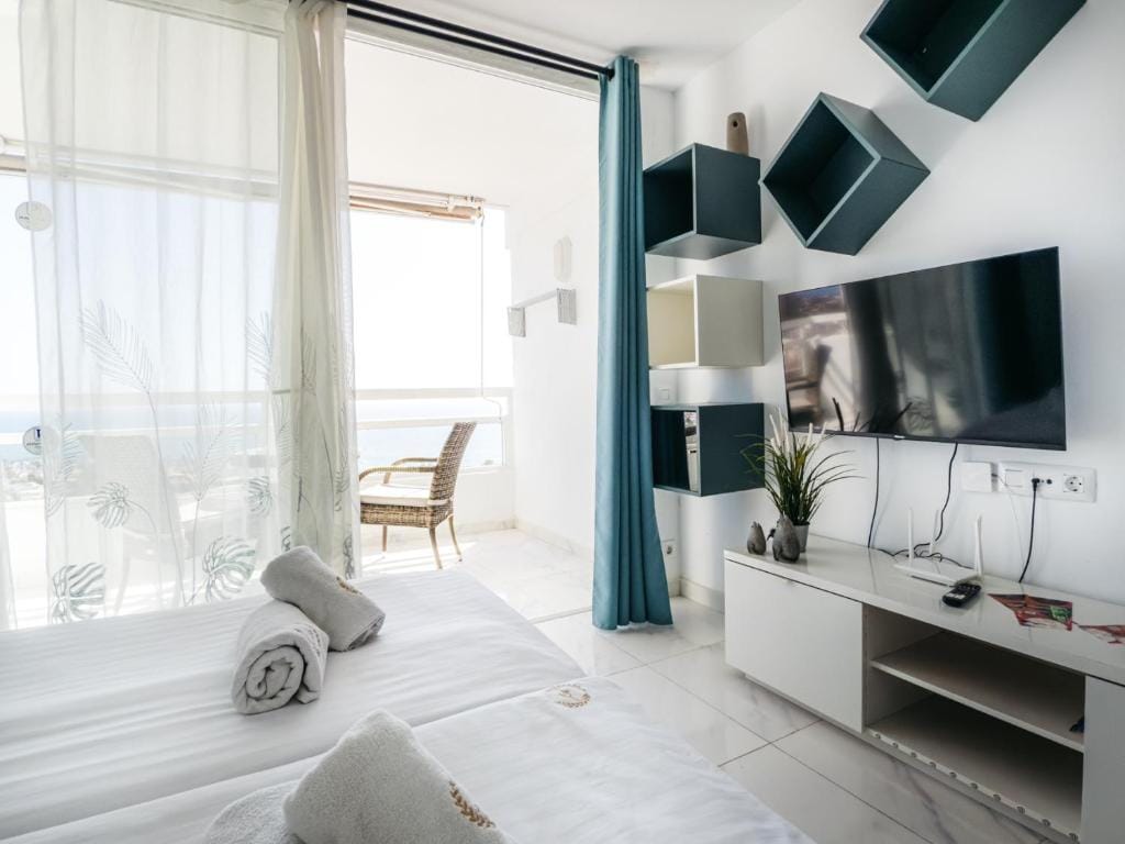 Sunny Oceanview studio apartment Ponderosa in Costa Adeje — 4