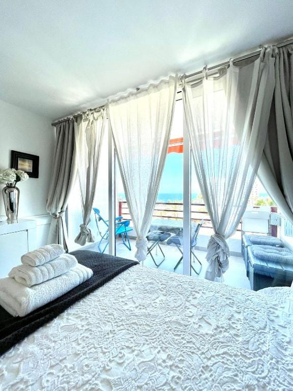 Sweet home deluxe — 1