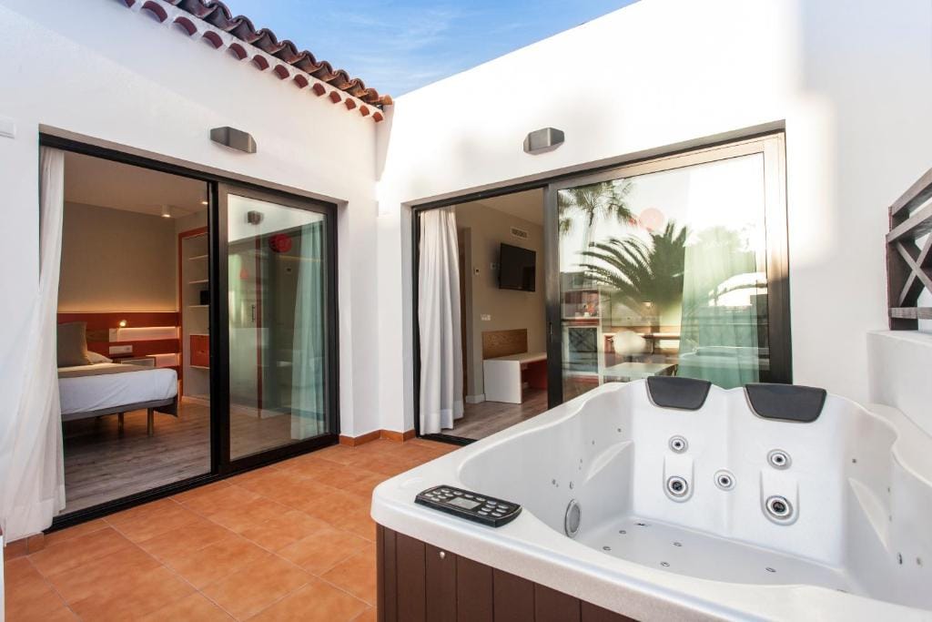 Vanilla Garden Boutique Hotel - Adults Only — 2
