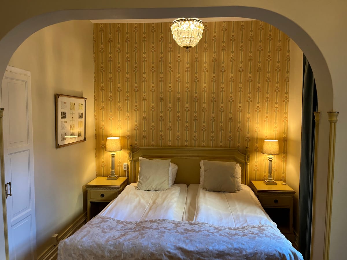 Mayfair Hotel Tunneln — 1