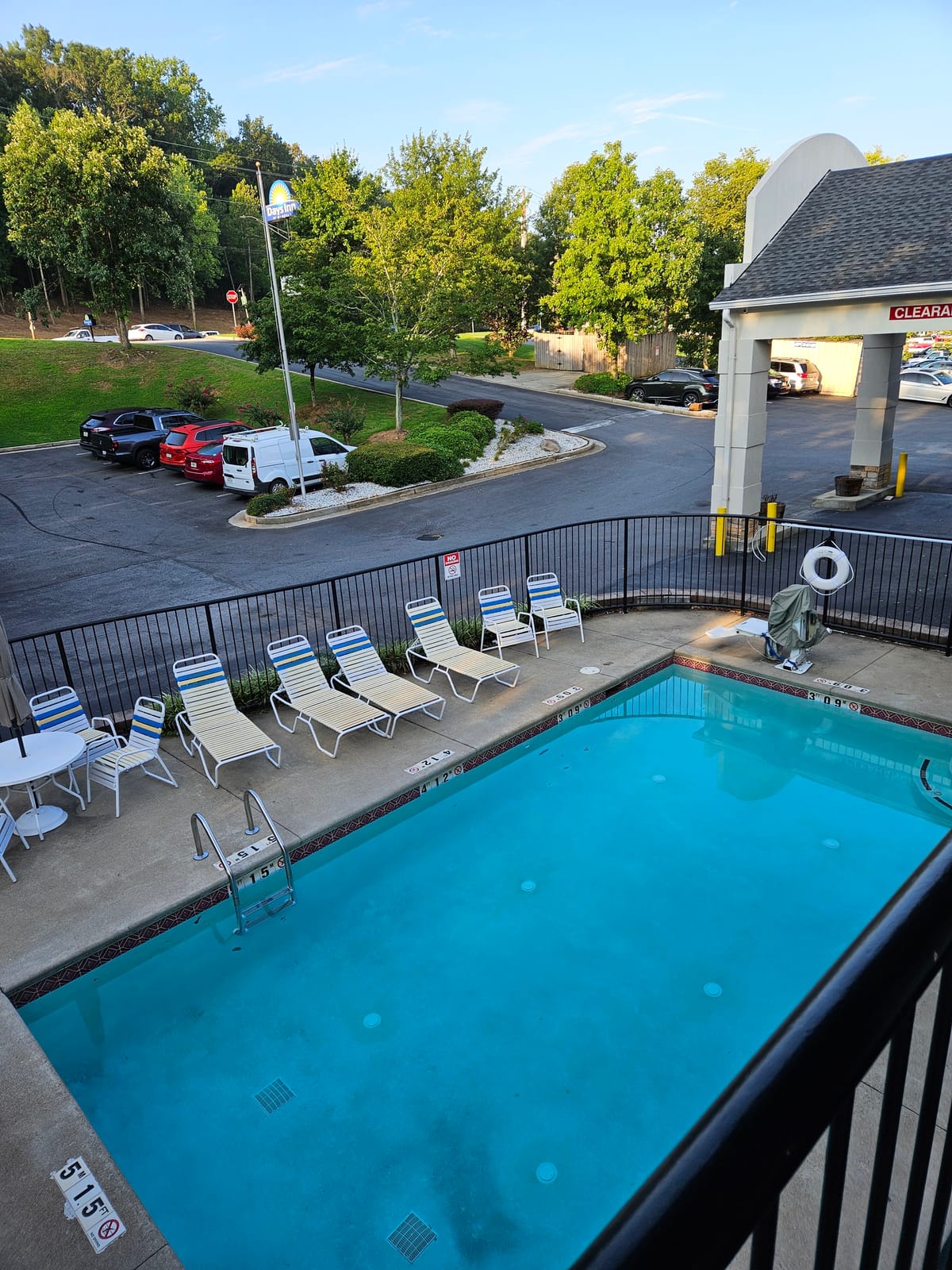 Days Inn by Wyndham Marietta White Water — 1