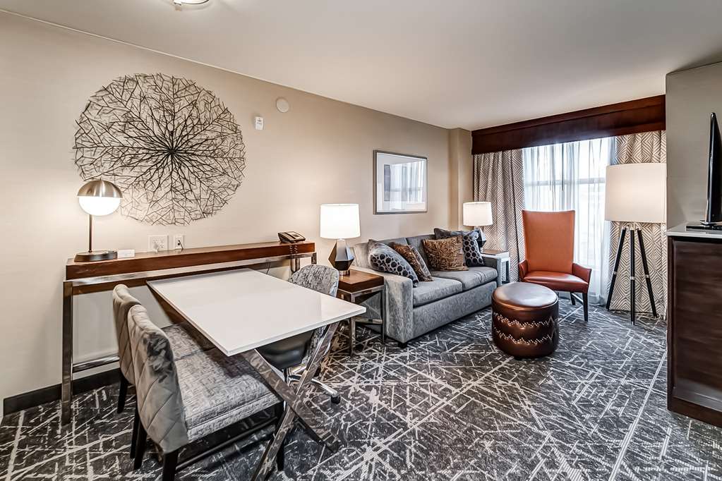 Embassy Suites by Hilton Atlanta Kennesaw Town Center — 5