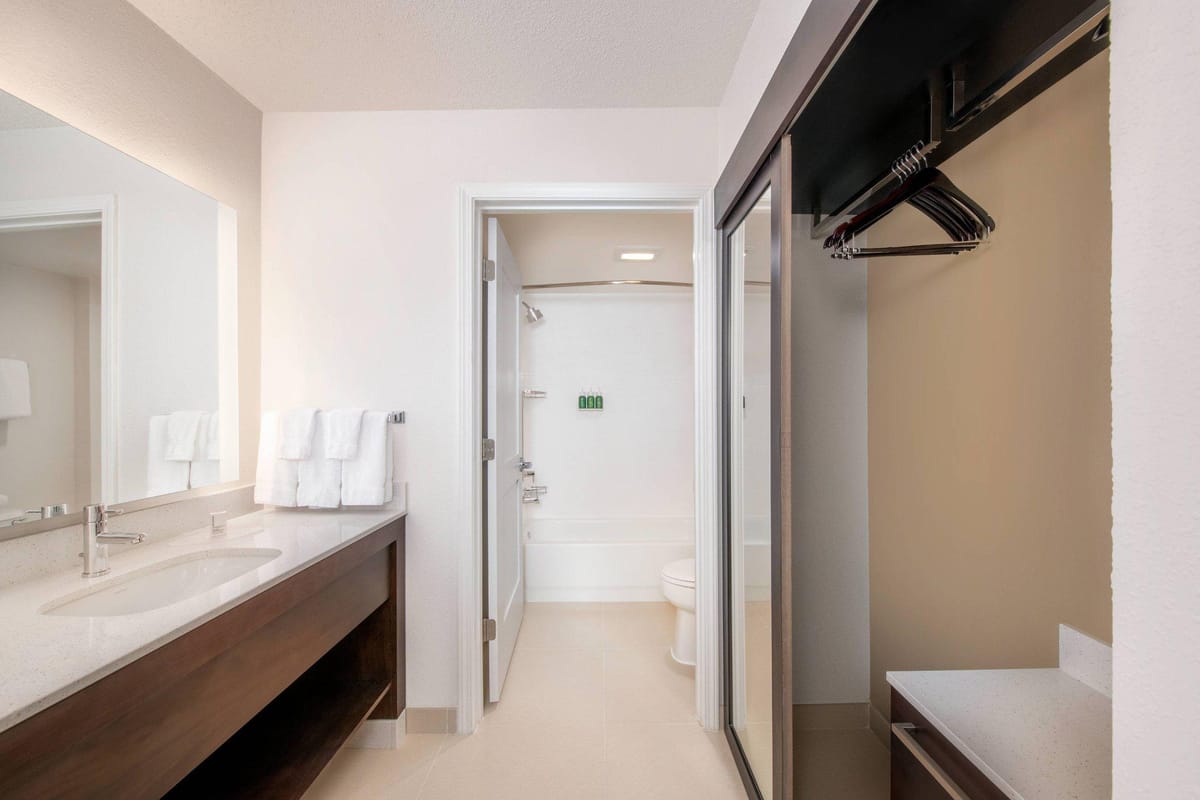 Sonesta ES Suites Atlanta Kennesaw Town Center — 4