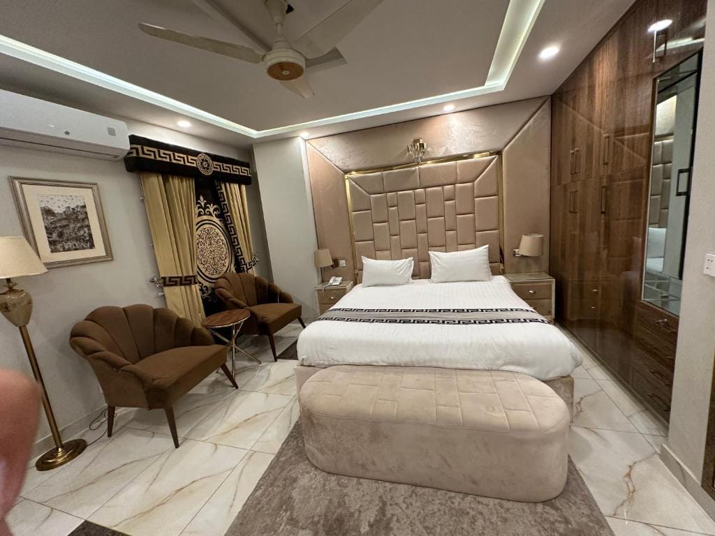 Imperial Suites — 5