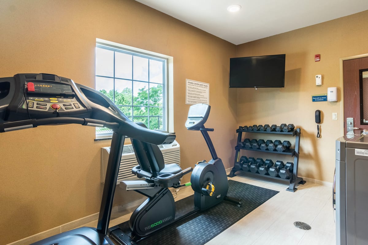 Cobblestone Hotel & Suites - Harborcreek — 4