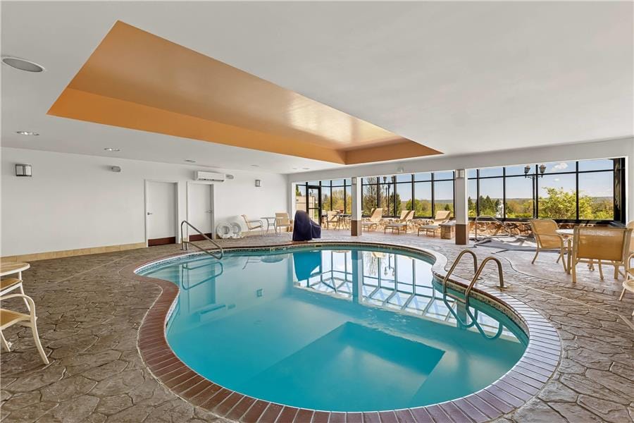 Comfort Suites Edinboro — 1