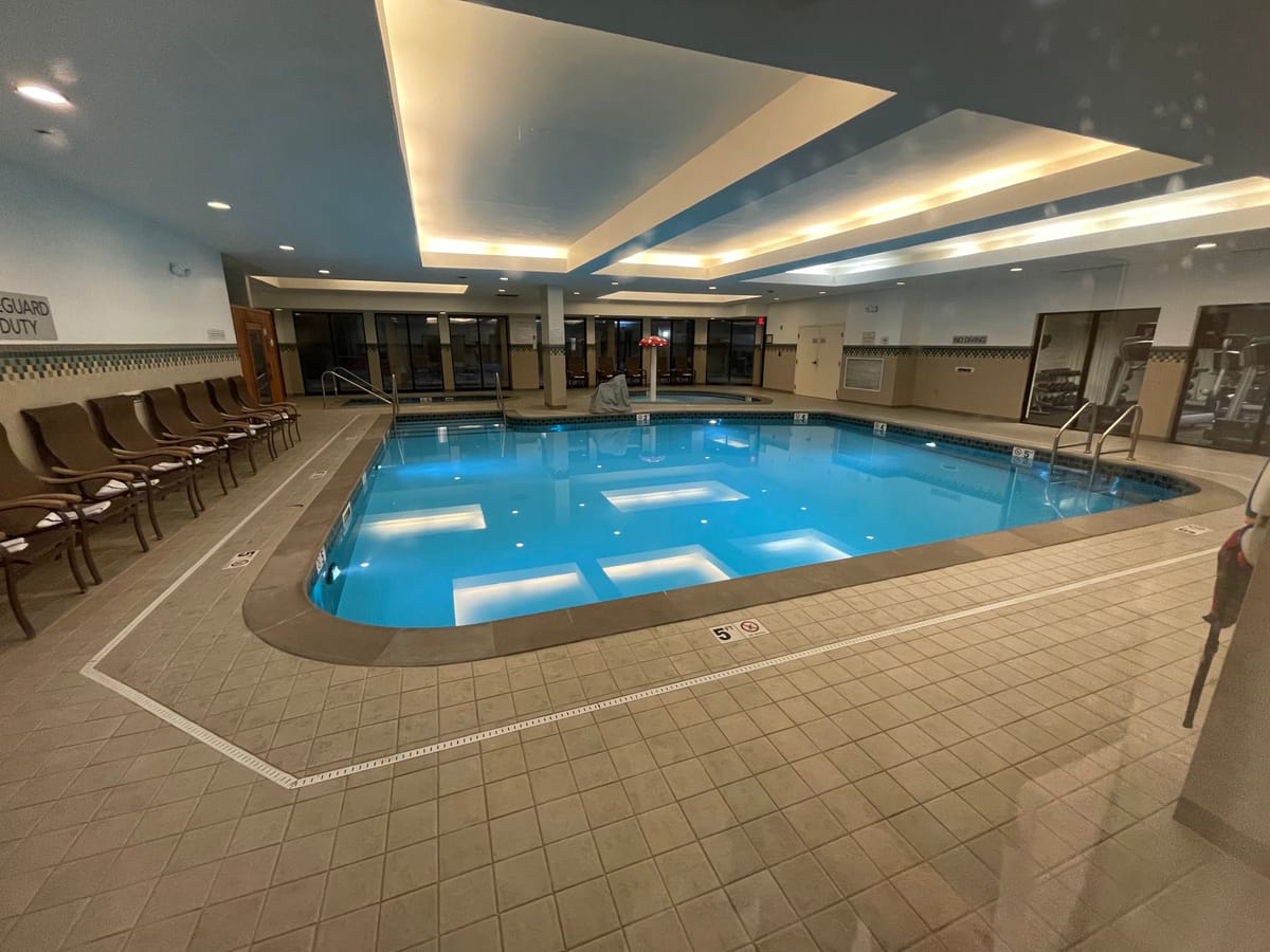 Courtyard by Marriott Erie Ambassador Conference Center — 3