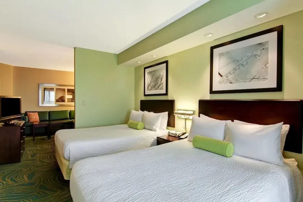 SpringHill Suites by Marriott Erie — 4