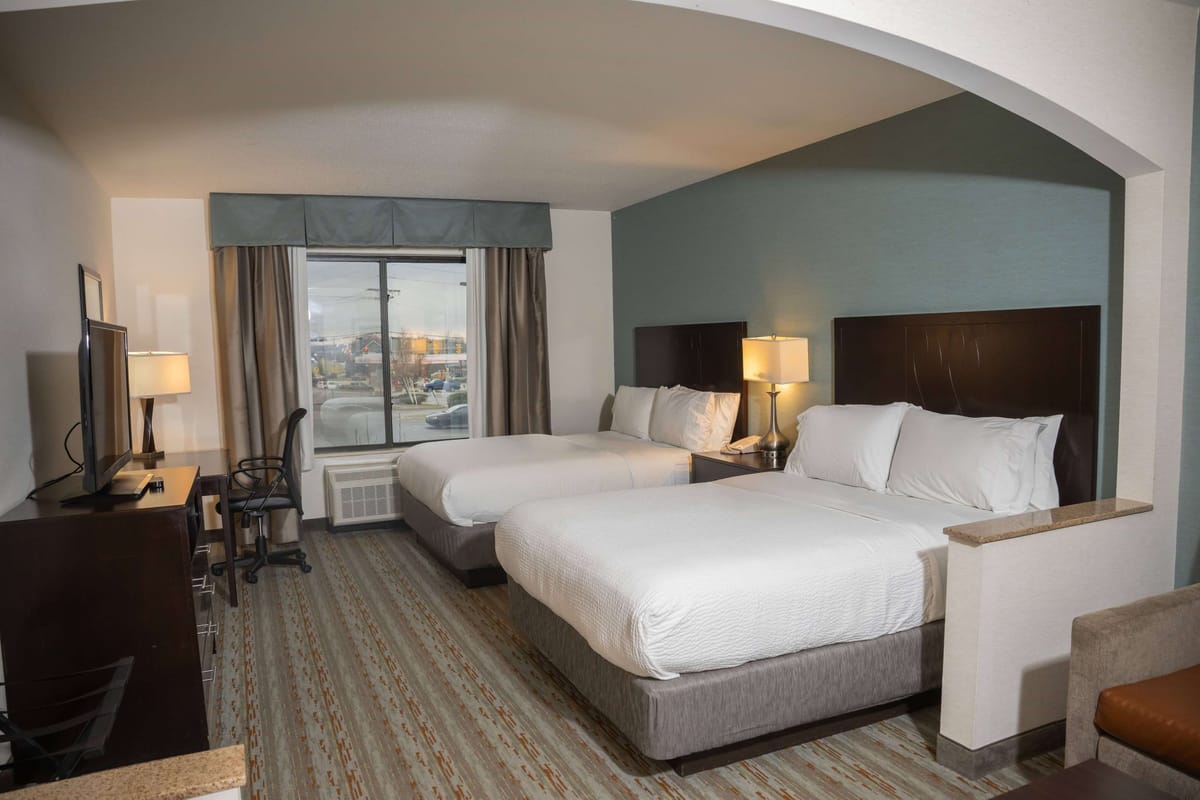 Wyndham Garden Erie — 2