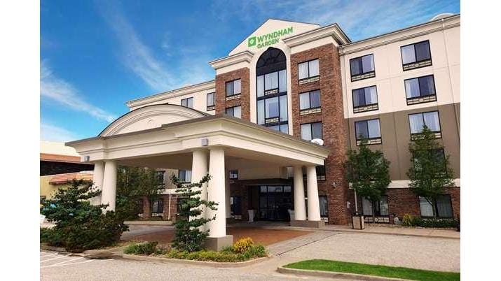 Wyndham Garden Erie — 4