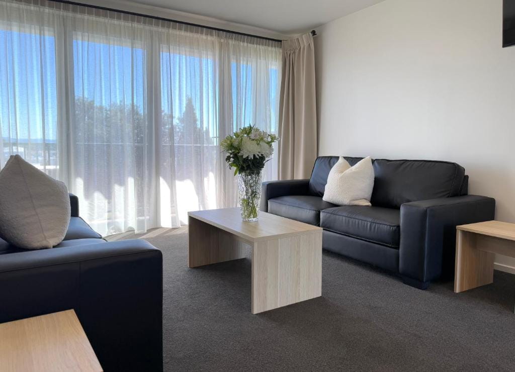 Bluewater Hotel — 4